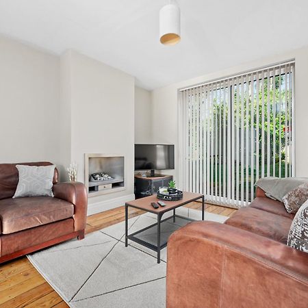 Fantastic, Modern 3 Bedroom House Manchester Exterior foto