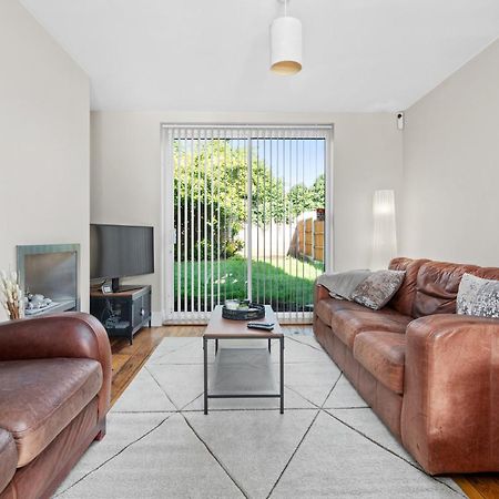 Fantastic, Modern 3 Bedroom House Manchester Exterior foto